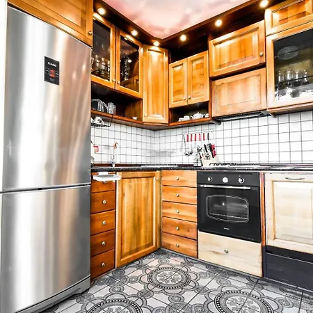 2 Levels 2br 2btr Separate Kitchen Ac Apartament