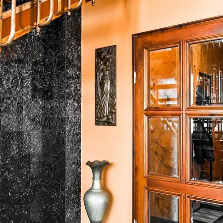 Apartament 2 Levels 2br 2btr Separate Kitchen Ac