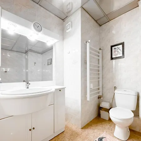 2 Levels 2br 2btr Separate Kitchen Ac Апартаменты