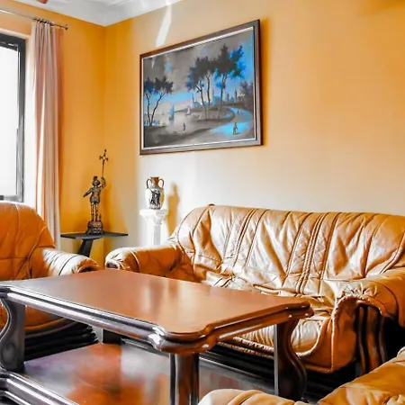 2 Levels 2br 2btr Separate Kitchen Ac Apartament Sofia