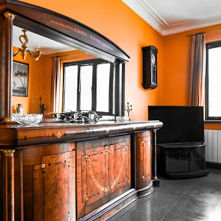2 Levels 2br 2btr Separate Kitchen Ac Sofia